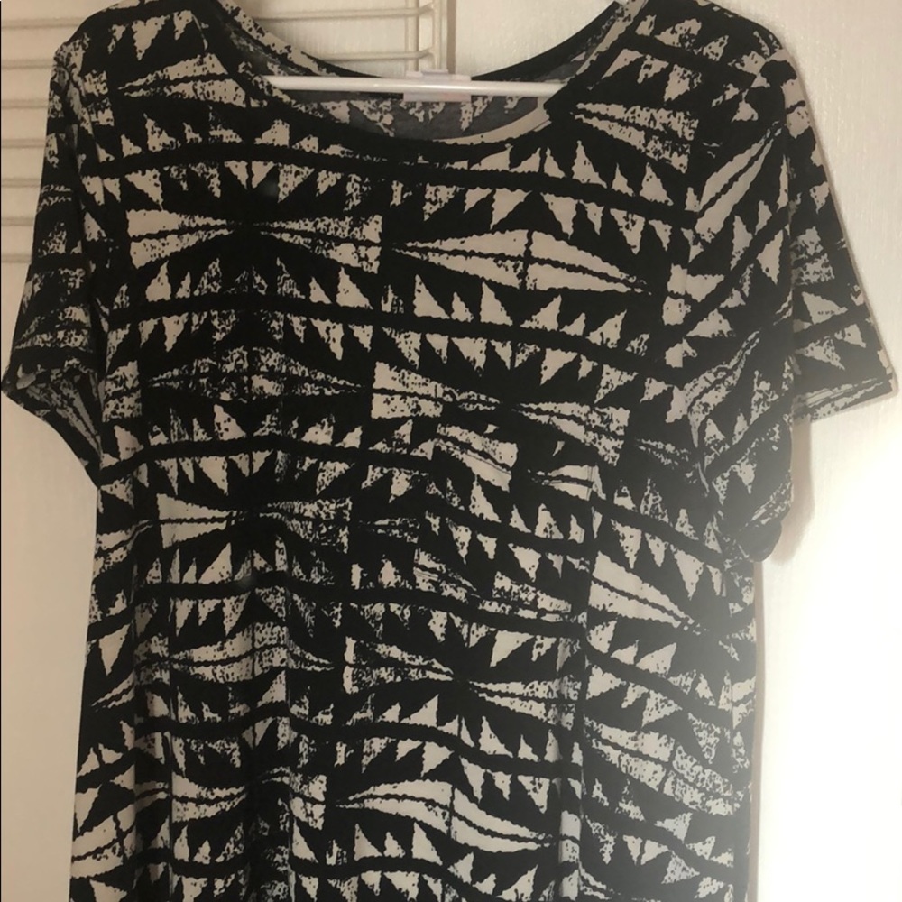 Lularoe Carly black & white dress